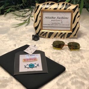 Steve Madden B-Slay Black Pouch